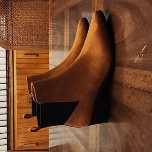 New A New Day Gwen Cognac Low Shaft Pointed Toe Ankle Heeled Boots Size 9